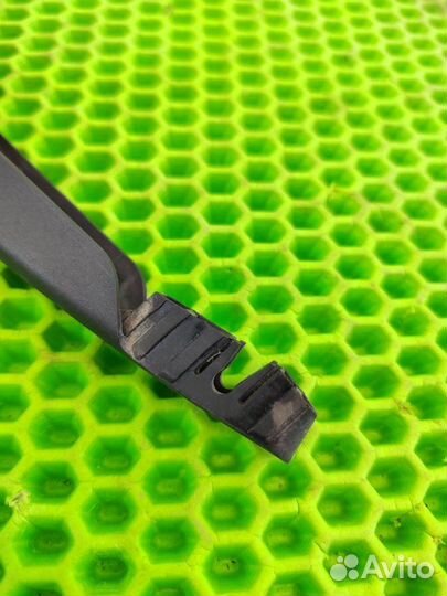 Поводок стеклоочистителя задний Opel Astra Gtc L08