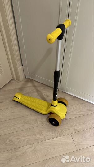 Самокат детский трехколесный