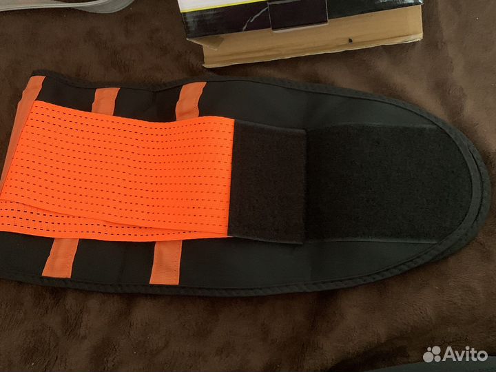 Спортивный фитнес пояс