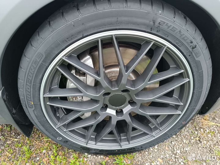 AEZ crest dark r19 5x112