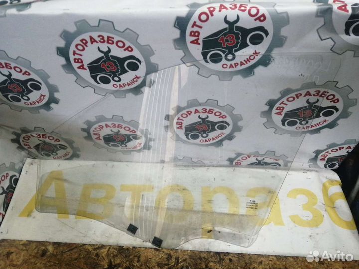 Стекло двери Renault Logan 1