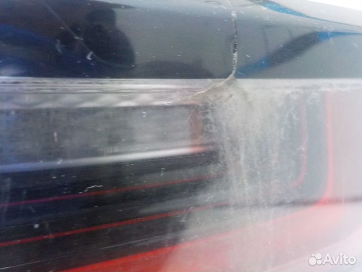 Фонарь задний внутренний правый Land Rover Range Rover