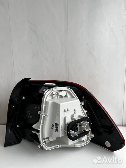 Фонарь задний левый volkswagen polo