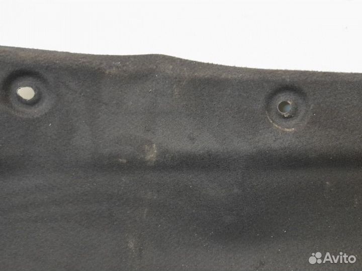 Обшивка крышки багажника задняя Toyota Camry V70