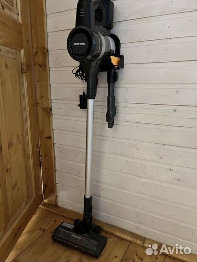 Пылесос redmond Rv-ur362