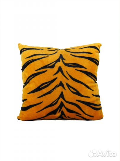 Подушка декоративная новая для дивана 40*40 см