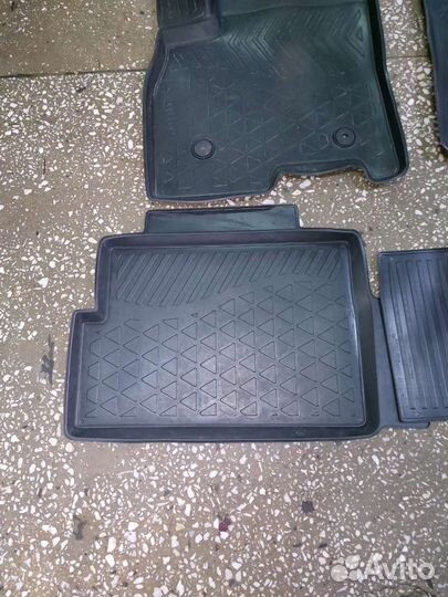 Автомобильные коврики резиновые chery Tiggo 7 pro