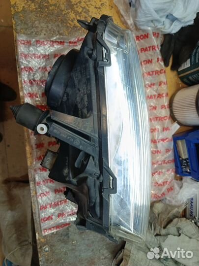 Фара передняя Рено Дастер 1