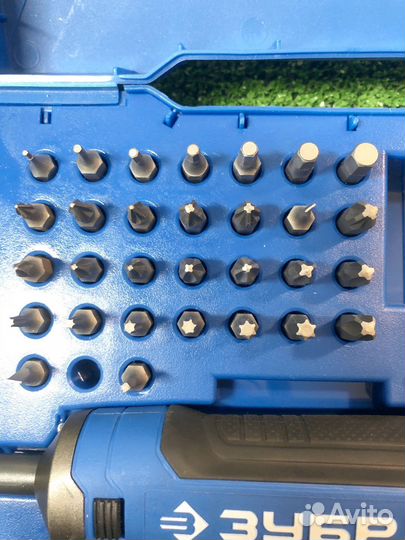 Аккумуляторная отвертка 4 Vmax Зубр PSD-4