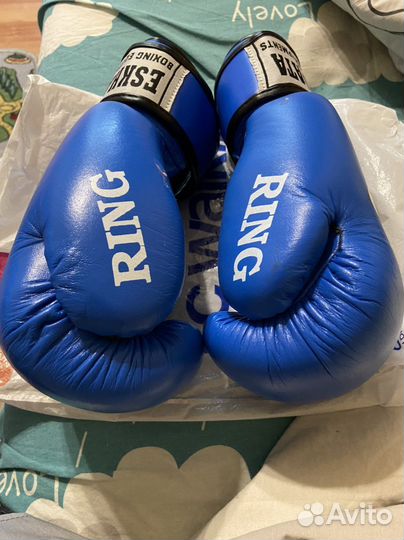 Боксерские перчатки