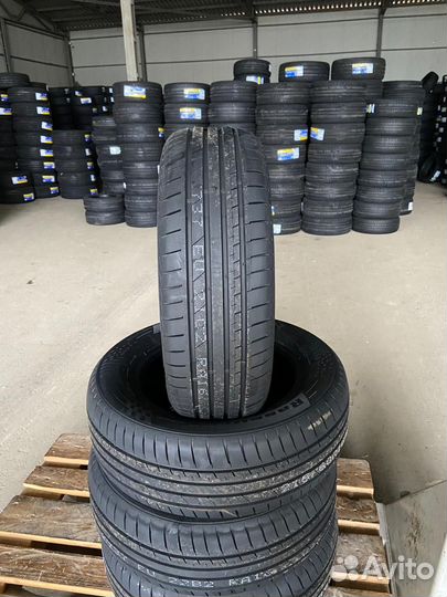 Kapsen Rassurer K737 215/65 R16 98H