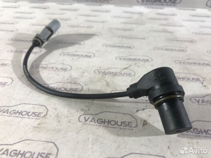 Датчик положения коленвала Volkswagen Passat B6 3С