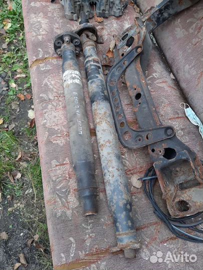 Кардан на мерседес е210 2.4л АКПП