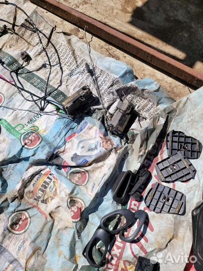 Ручки и молдинги дверей на Пежо 206