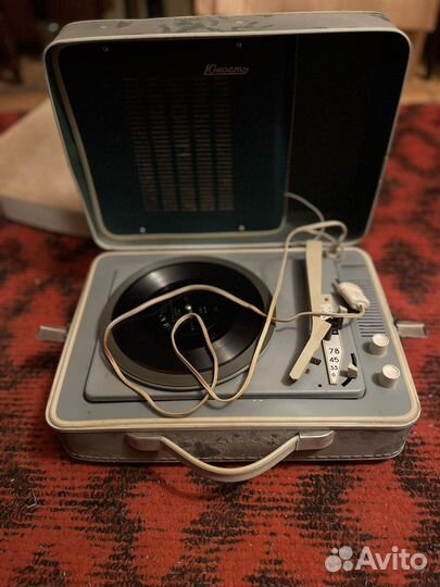 Проигрыватель пластинок СССР