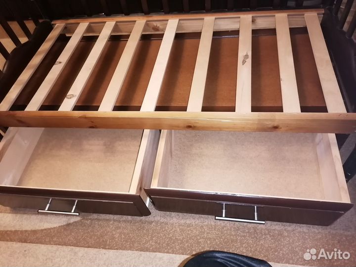 Отдам бесплатно детскую кроватку