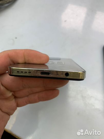 TECNO Pova 5, 8/128 ГБ