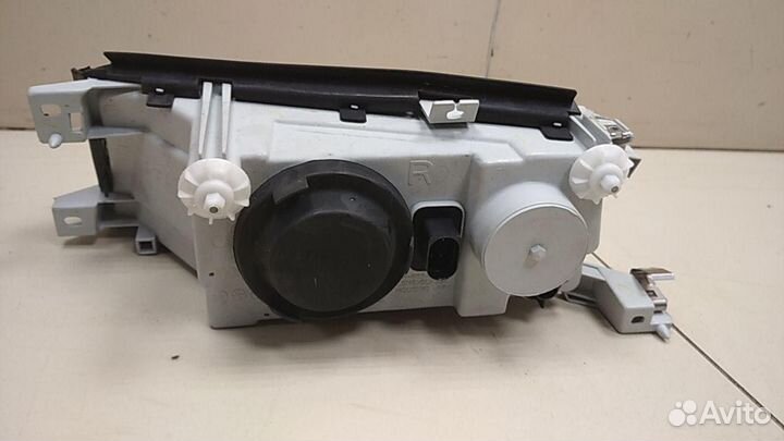 Фара правая Skoda Octavia