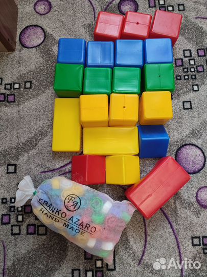 Одежда, игрушки