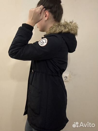 Куртка женская Stradivarius (S)