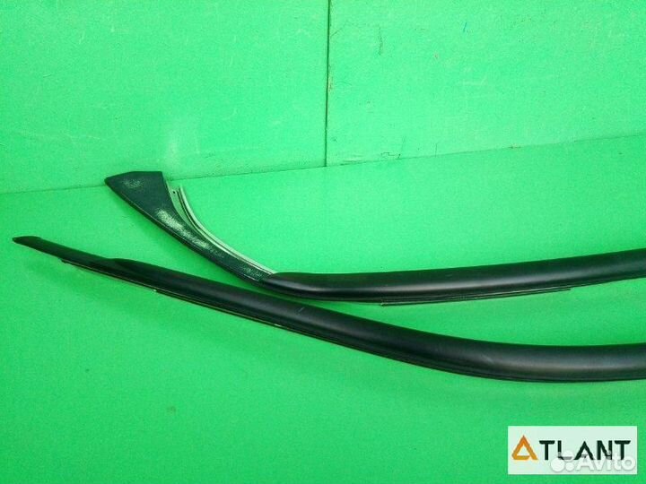 Ветровик subaru impreza