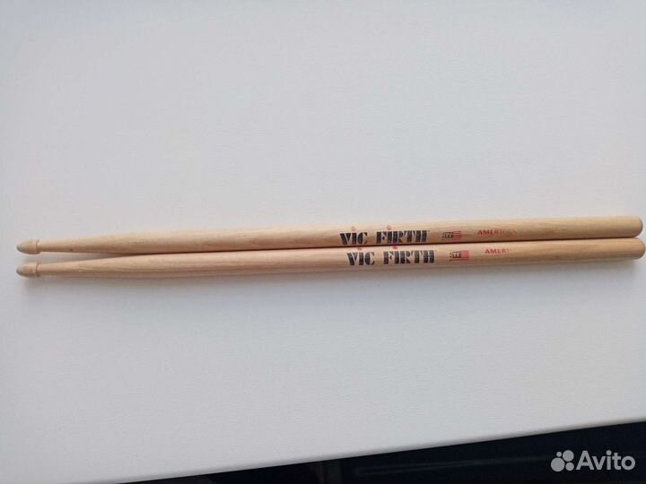 Пэд Evans Real Feel + барабанные палочки vic firth
