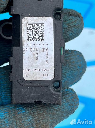Датчик угла поворота рулевого колеса 3C0959654
