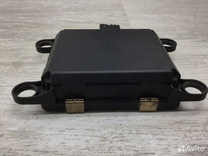 Блок управления Peugeot 5008 универсал DV6C 2011