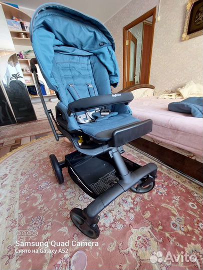 Прогулочная коляска новая