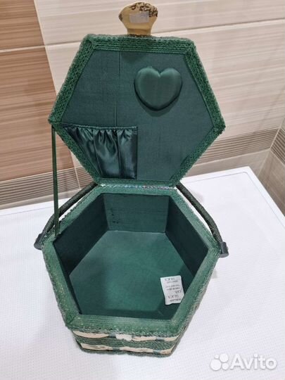 Шкатулка для рукоделия