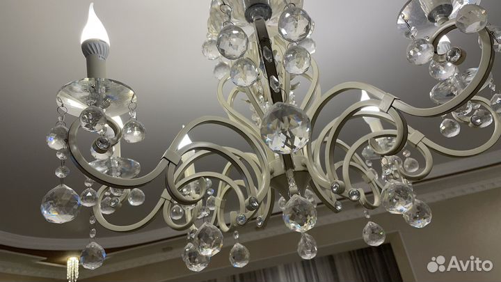 Люстра металлическая с хрусталем
