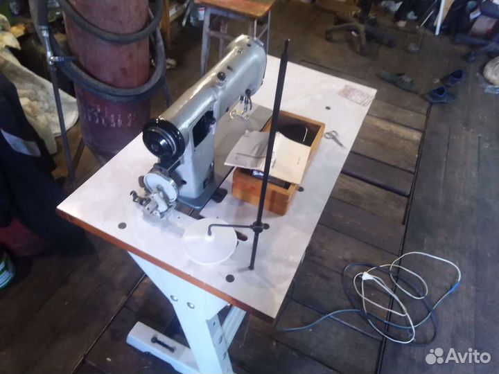 Производственная швейная машина 97А