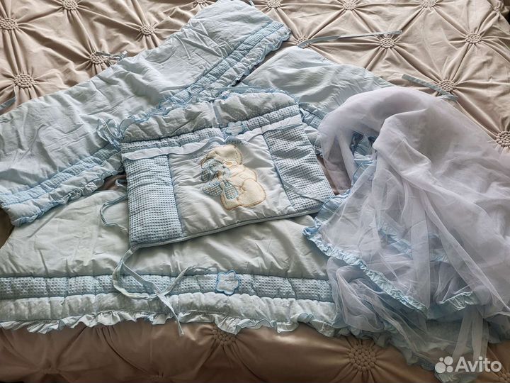 Балдахин в кроватку плюс бортик в кроватку