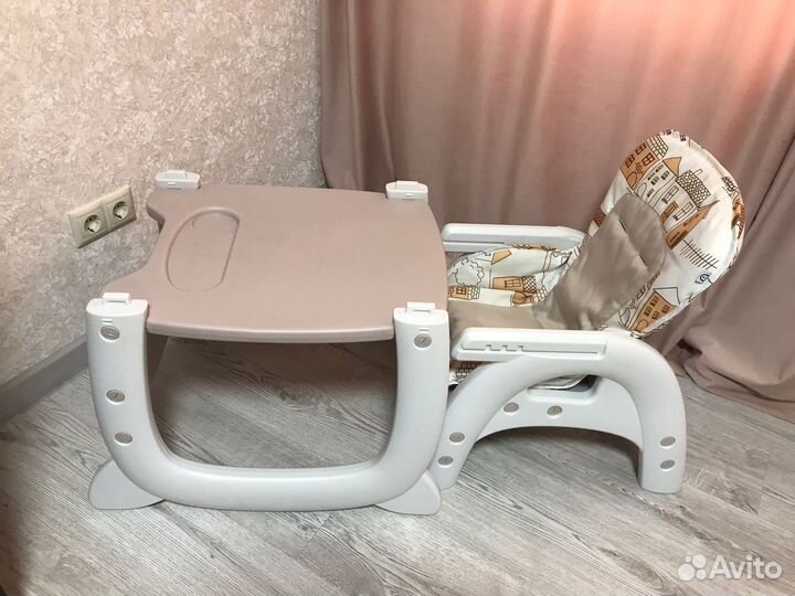 Детский стульчик для кормления