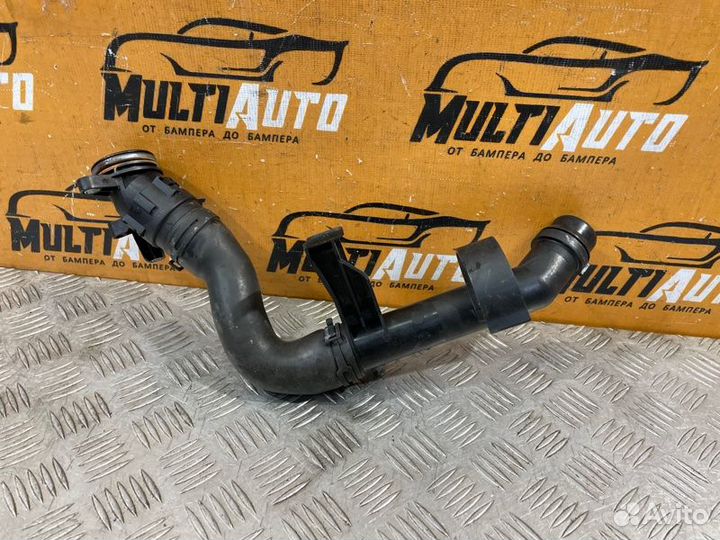 Патрубок системы охлаждения Land Rover Range Rover