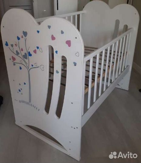 Детская кроватка