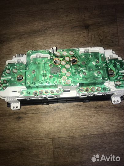 Приборная панель Toyota Mark 2