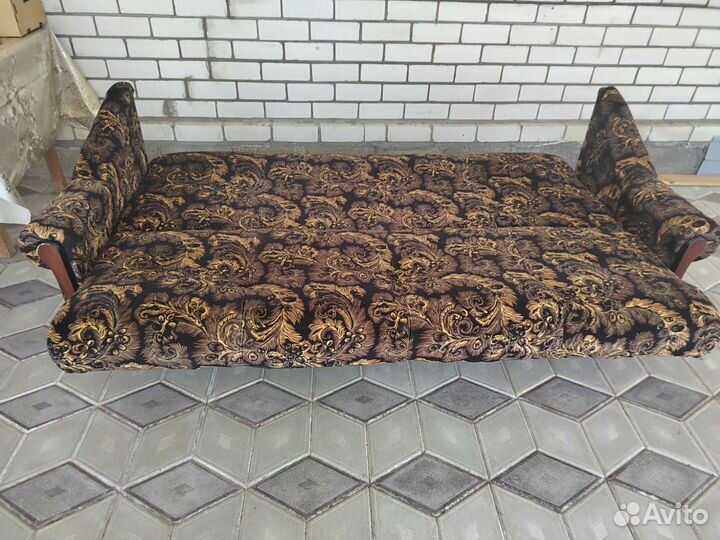 Диван с креслами