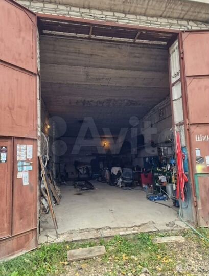 Гараж, > 30 м²