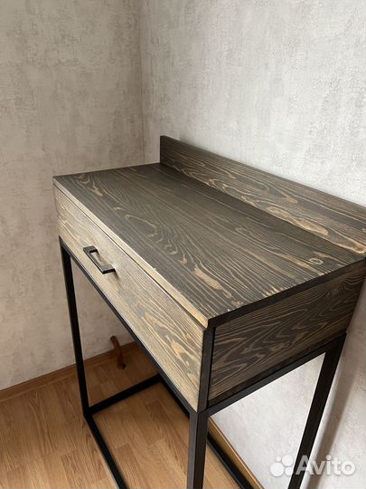 Туалетный столик