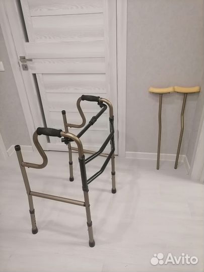 Ходунки для инвалидов