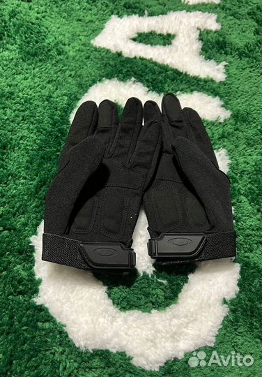 Перчатки Oakley