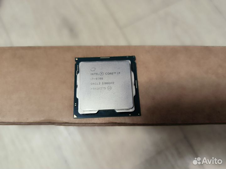 Процессор Intel Core i7 9700