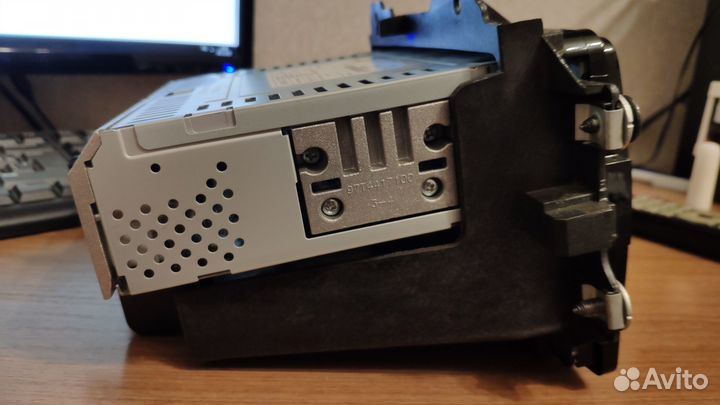 Магнитола Renault 281153059R + рамка