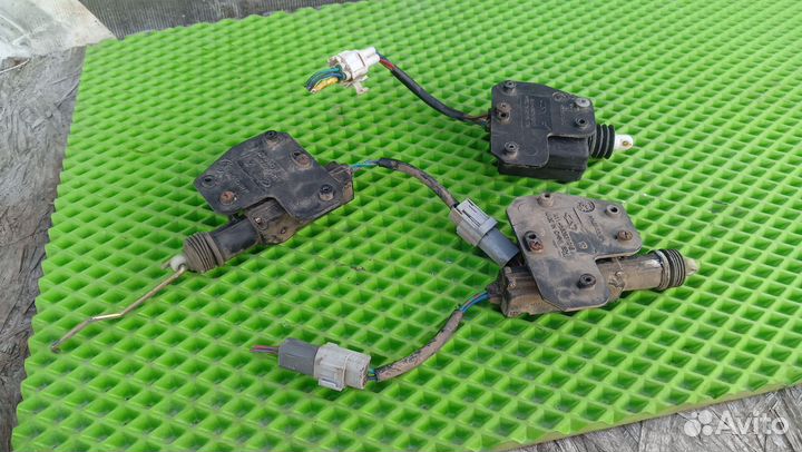 Привод центрального замка Чери Амулет А15