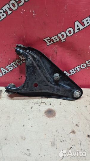 Рычаг подвески нижний передний правый Renault