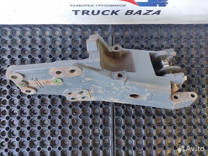 1452209 Кронштейн рессоры левый Daf XF105