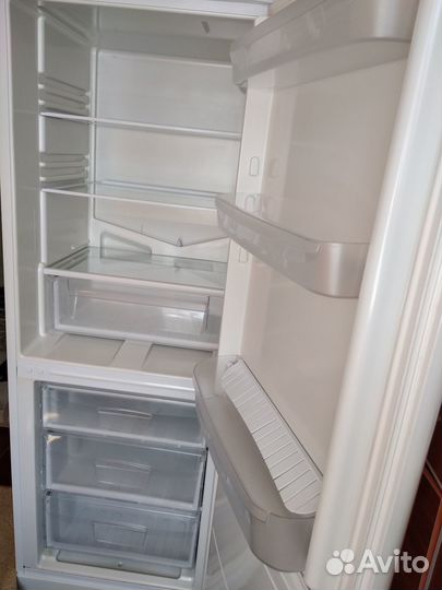 Холодильник б/у
