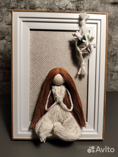 Кукла в рамочке интерьерная