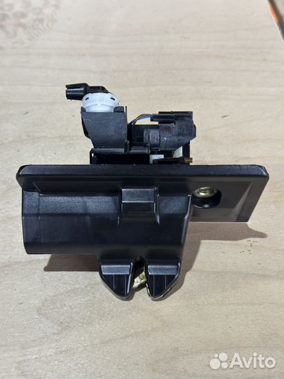 Замок багажника w210